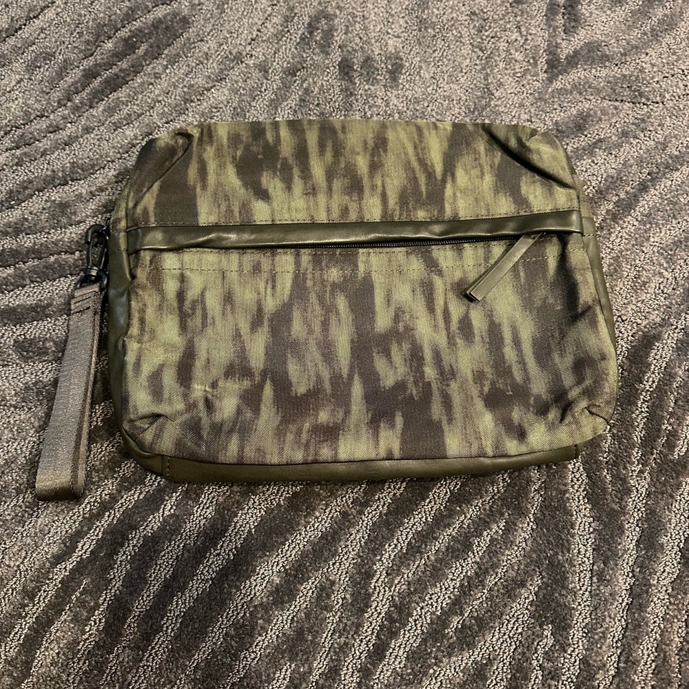 Nylon Pouch in Camo print